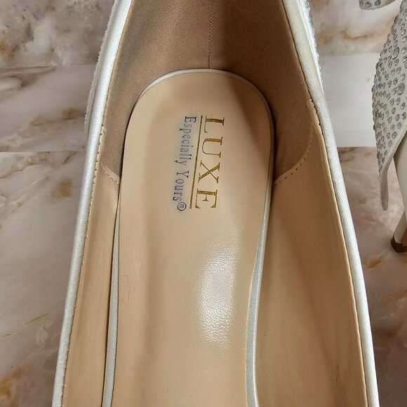 LUXE Especially Yours Ivory Bejeweled Bow Heels, Size 11 - Picture 8 of 8
